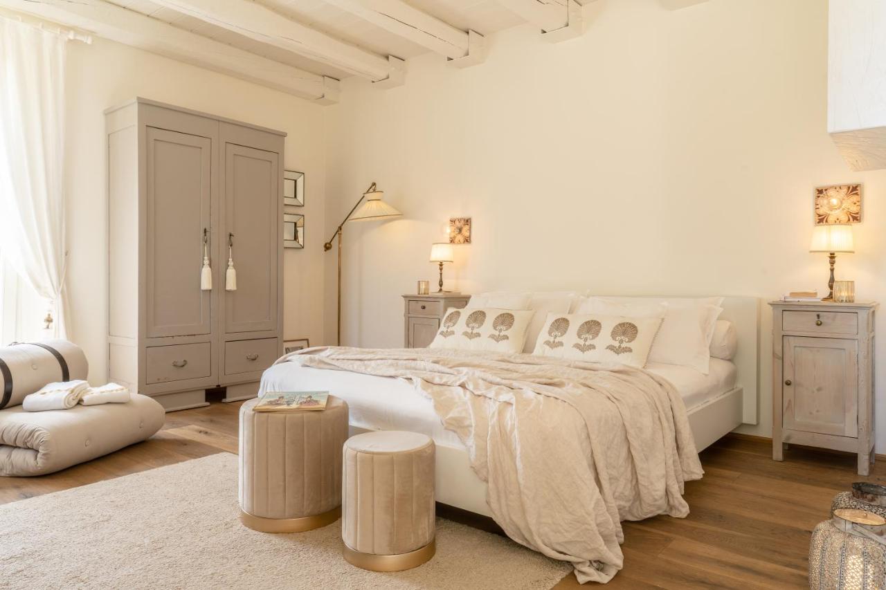 Casavostra - Ambience Suites Ostra Vetere エクステリア 写真