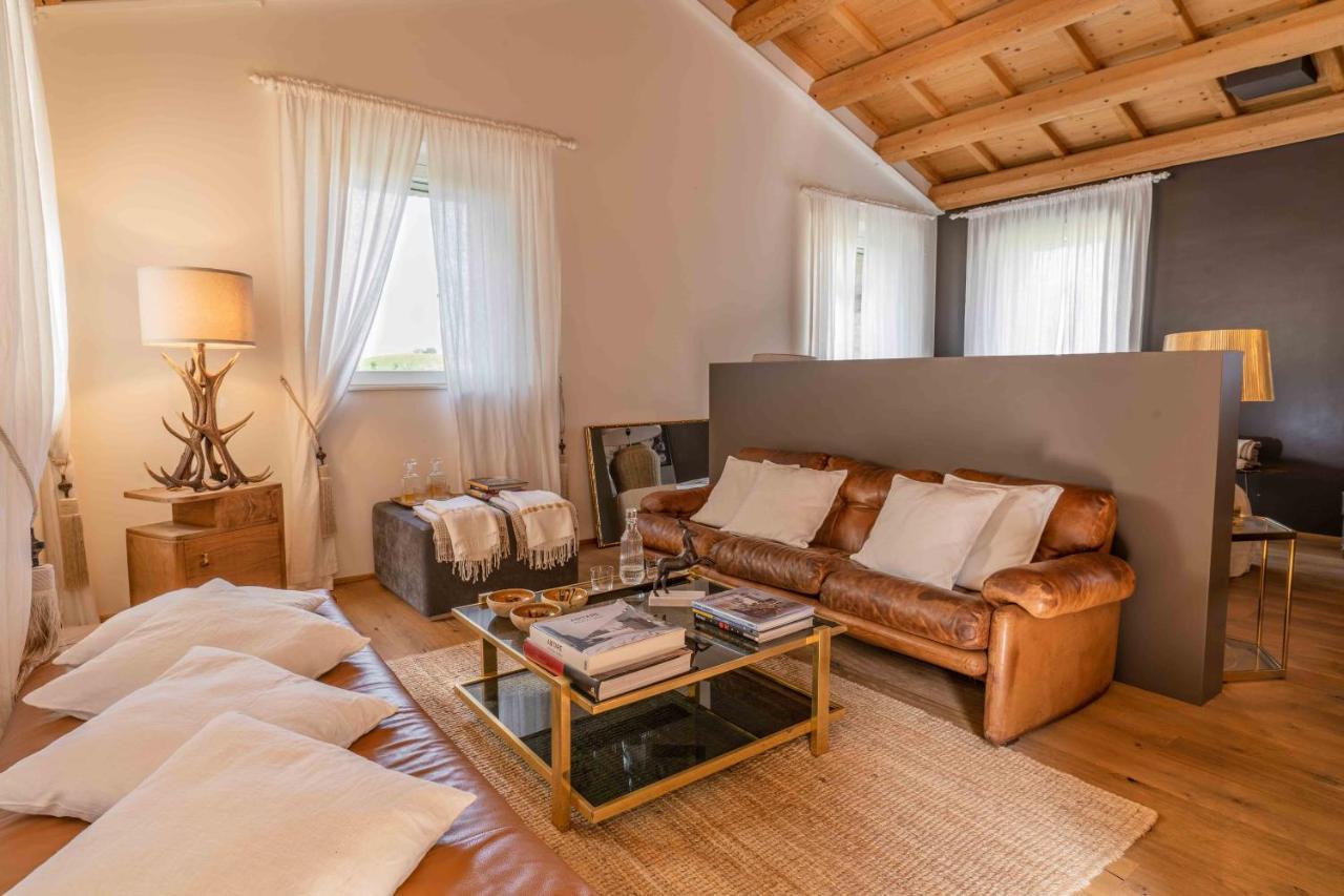 Casavostra - Ambience Suites Ostra Vetere エクステリア 写真
