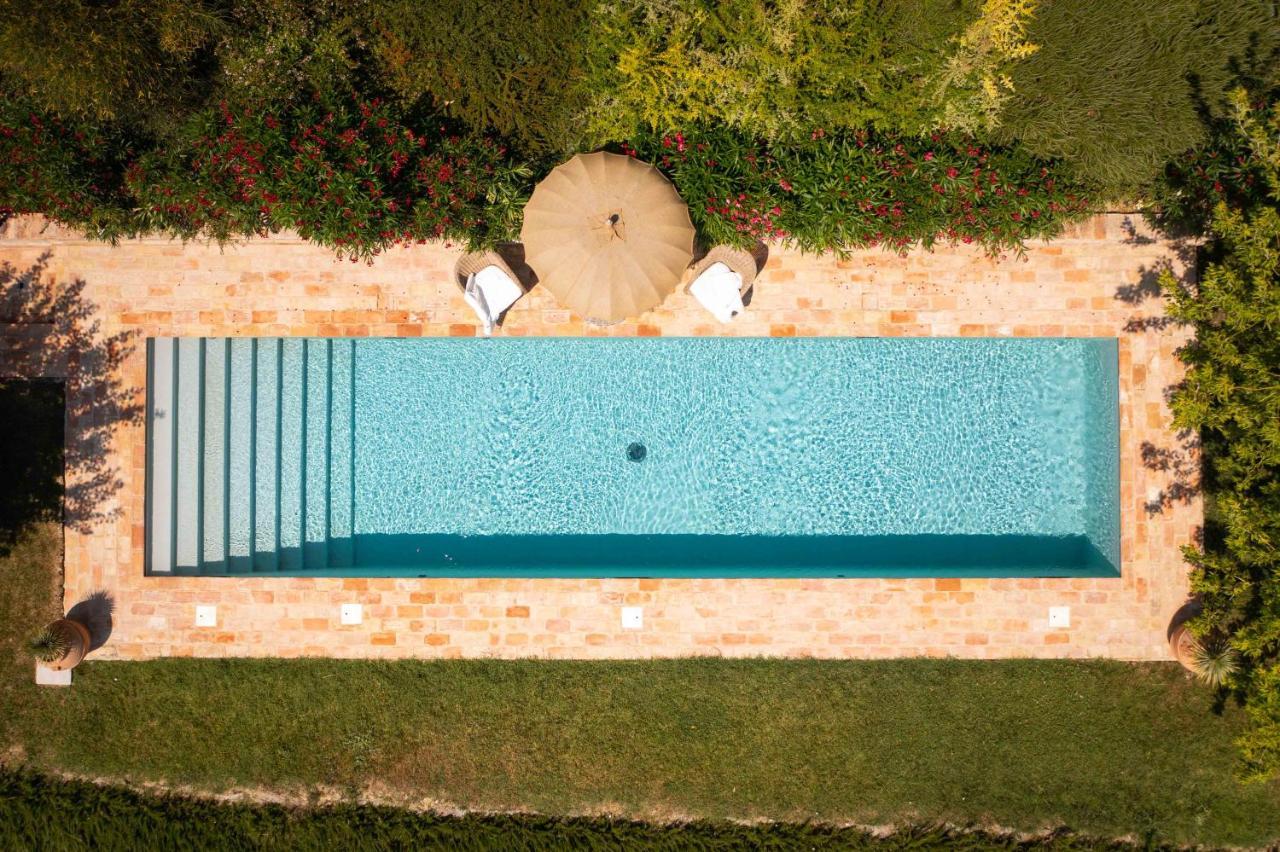 Casavostra - Ambience Suites Ostra Vetere エクステリア 写真